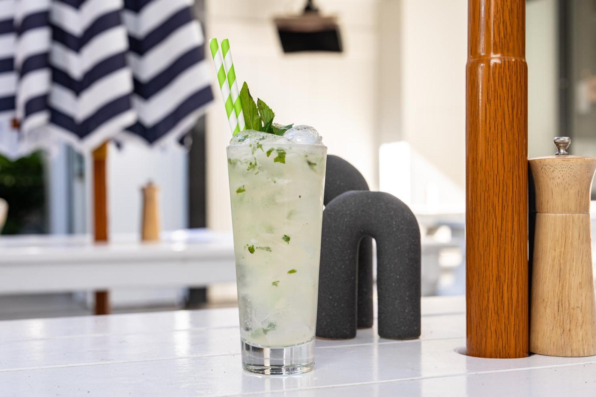 Mill Hotel Milperra Panania Экстерьер фото