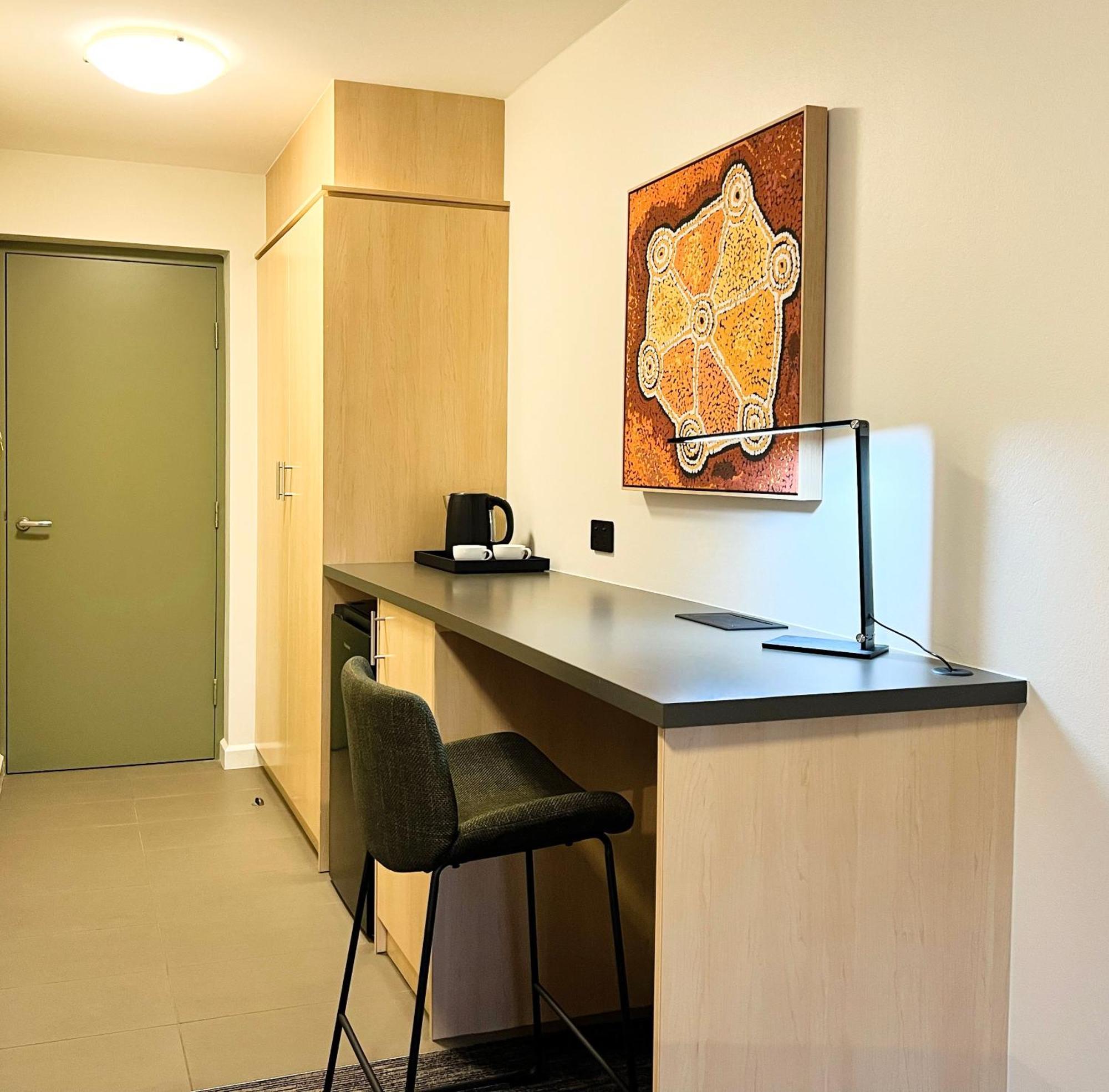 Mill Hotel Milperra Panania Номер фото