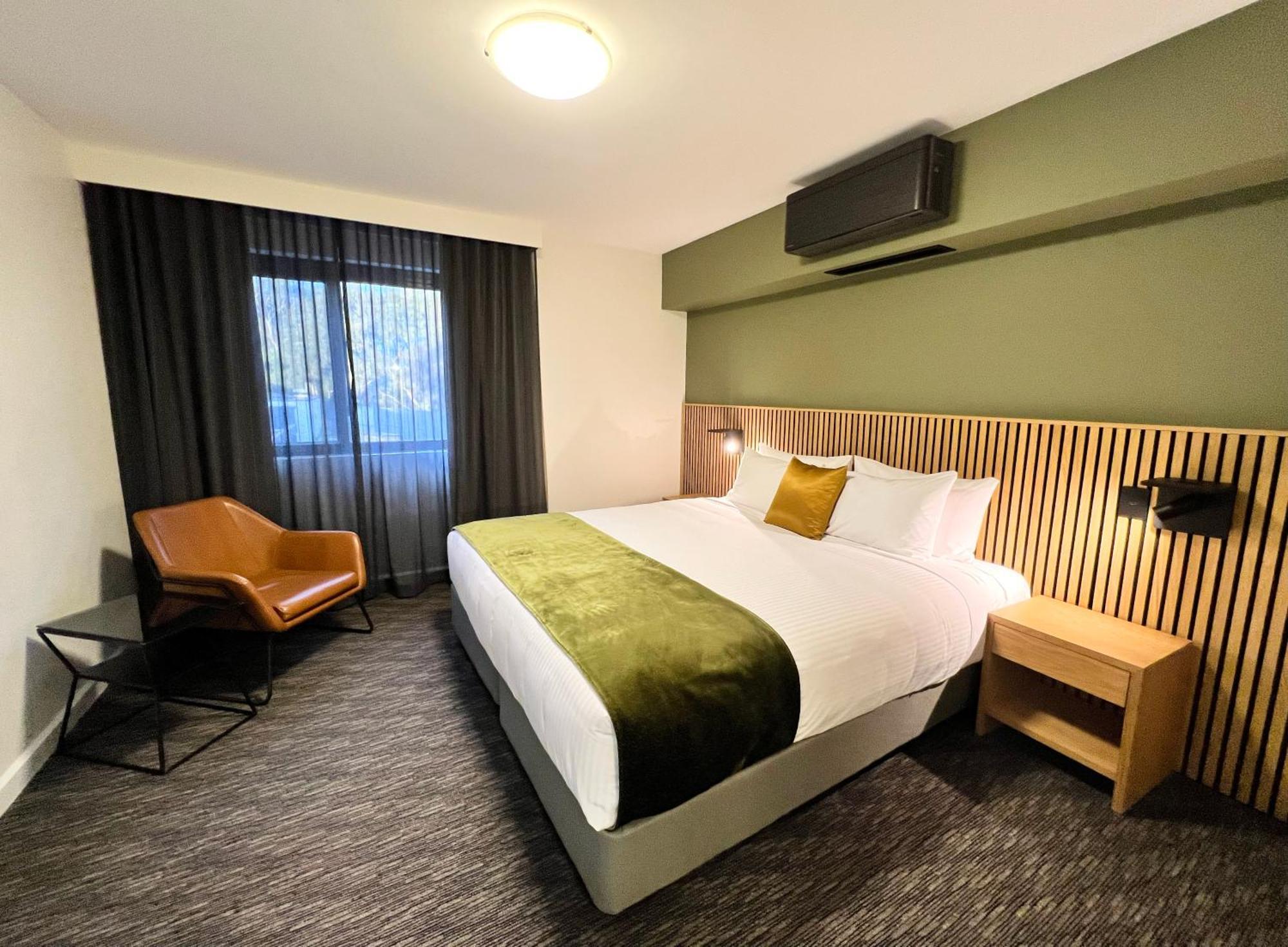 Mill Hotel Milperra Panania Экстерьер фото